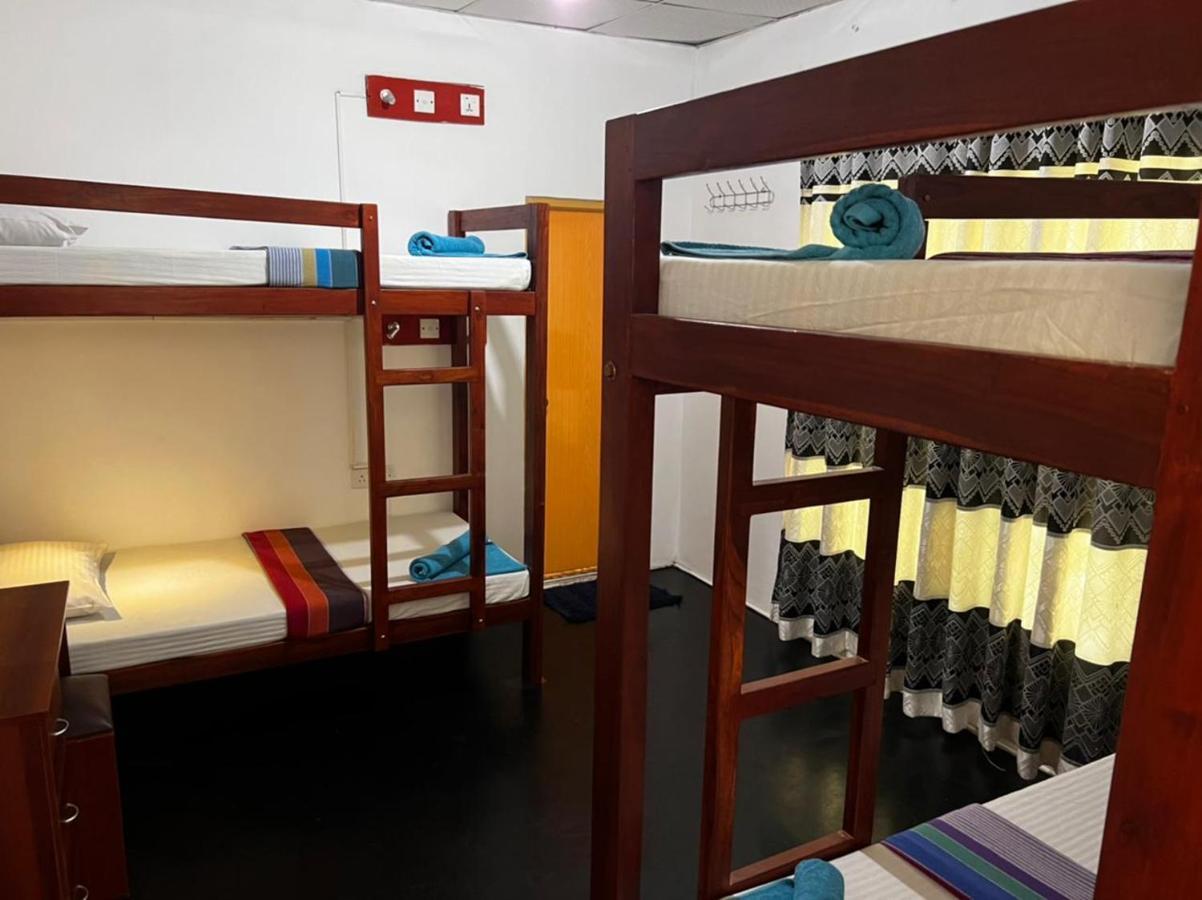 The Traveller'S Hostel & Private Rooms Sigiriya Luaran gambar