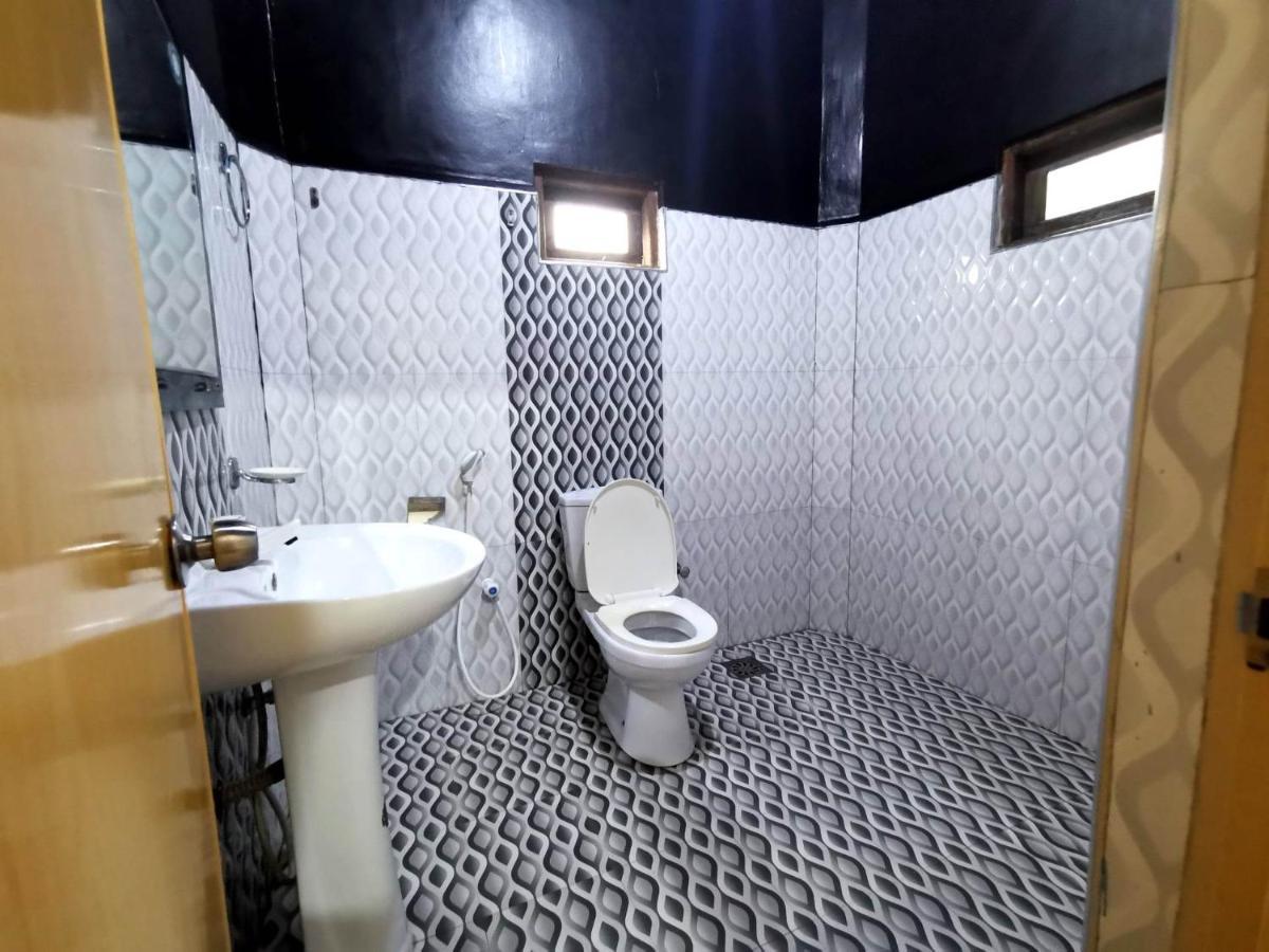 The Traveller'S Hostel & Private Rooms Sigiriya Luaran gambar